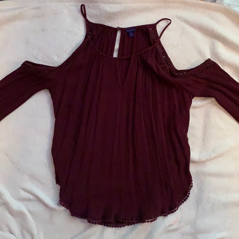 Over the shoulder long sleeve maroon top
